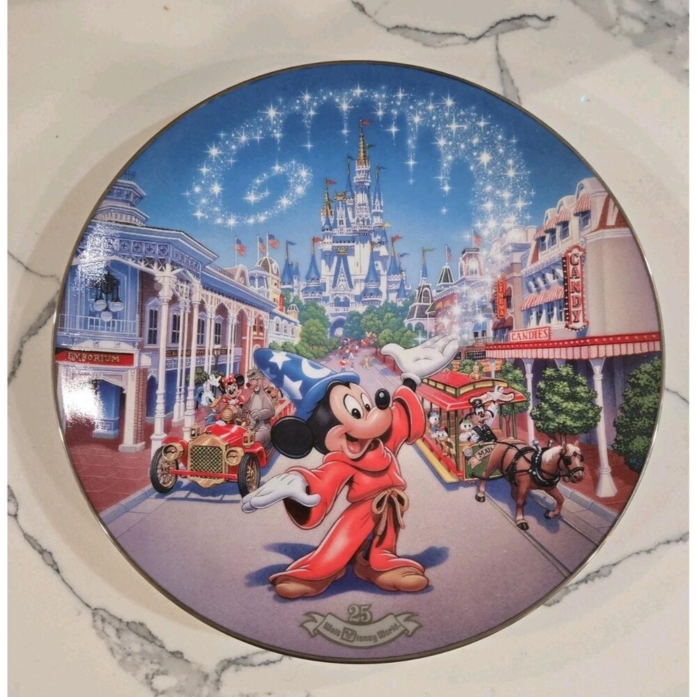 The Bradford Exchange Collectors Plate Disney 25th ANNIVERSARY MAIN STREET